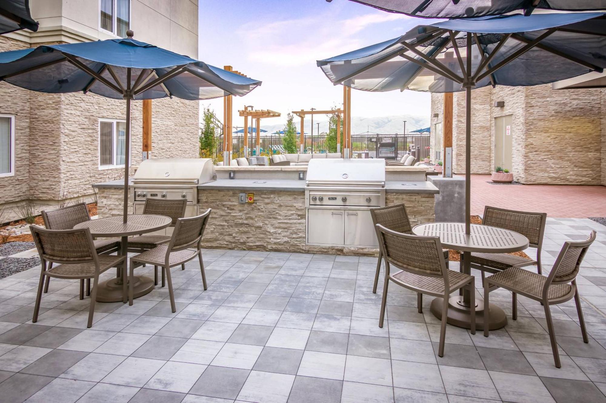 By Marriott North/silicon Valley 3*