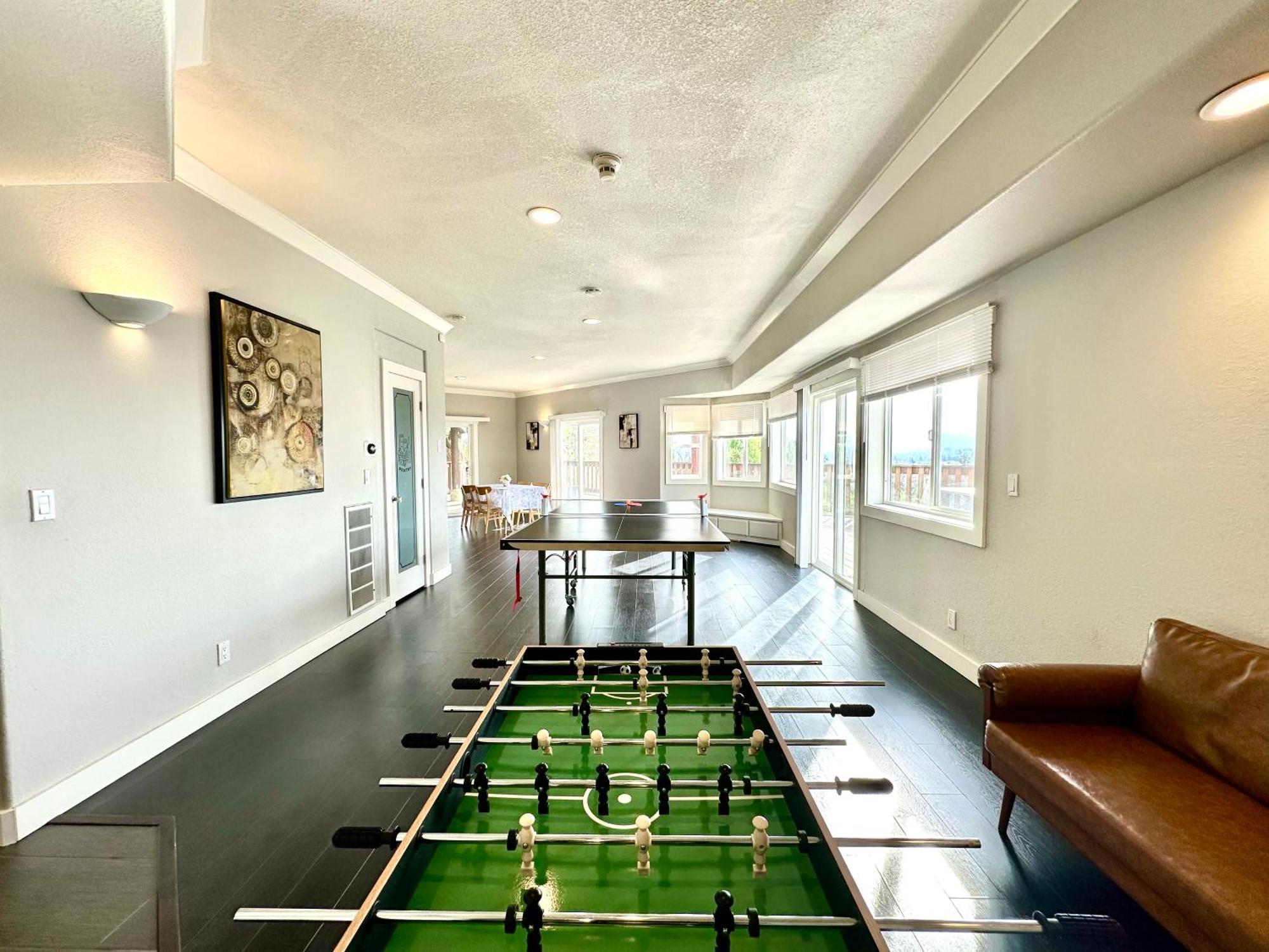 Retreat 7b4b Pool Hot Tub Game View Villa *