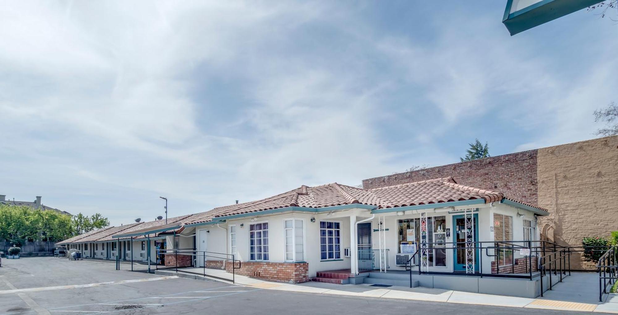 Alameda Hotel
