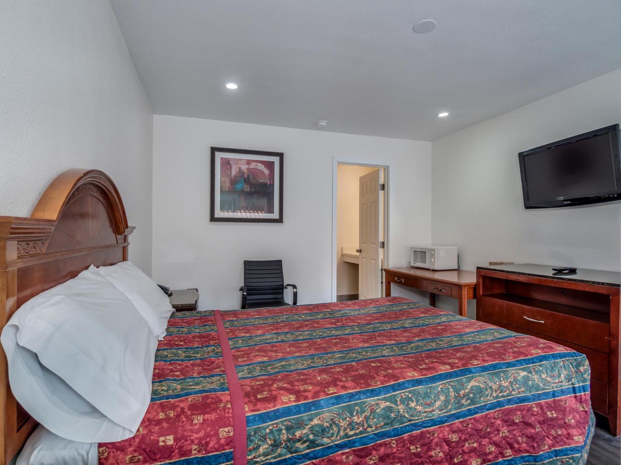 Alameda Hotel 3*