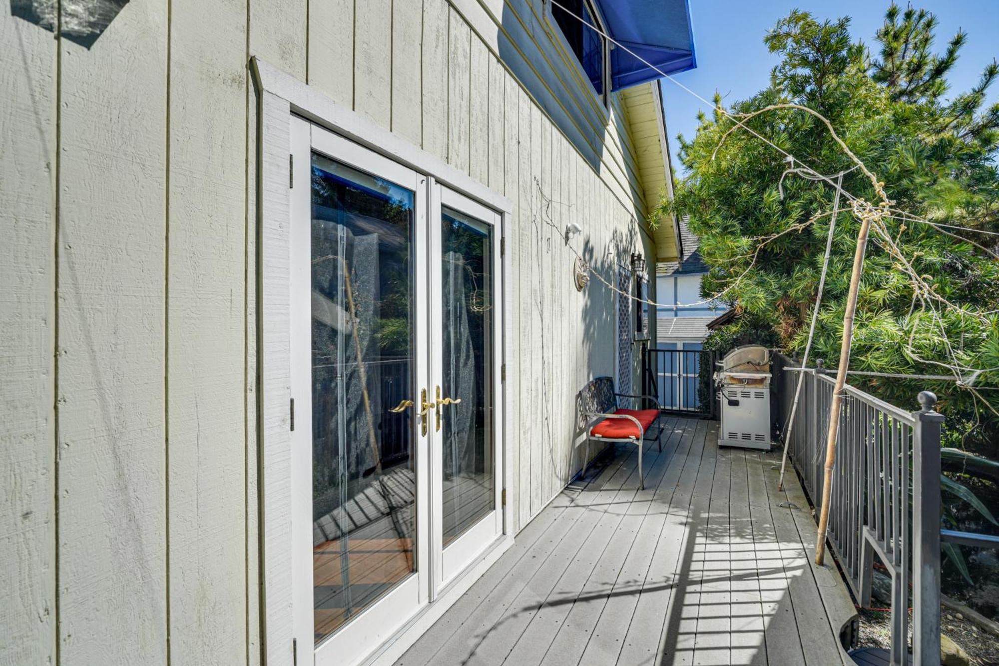 6 Blocks To Sjsu Cozy With Deck And Koi Pond Holiday home