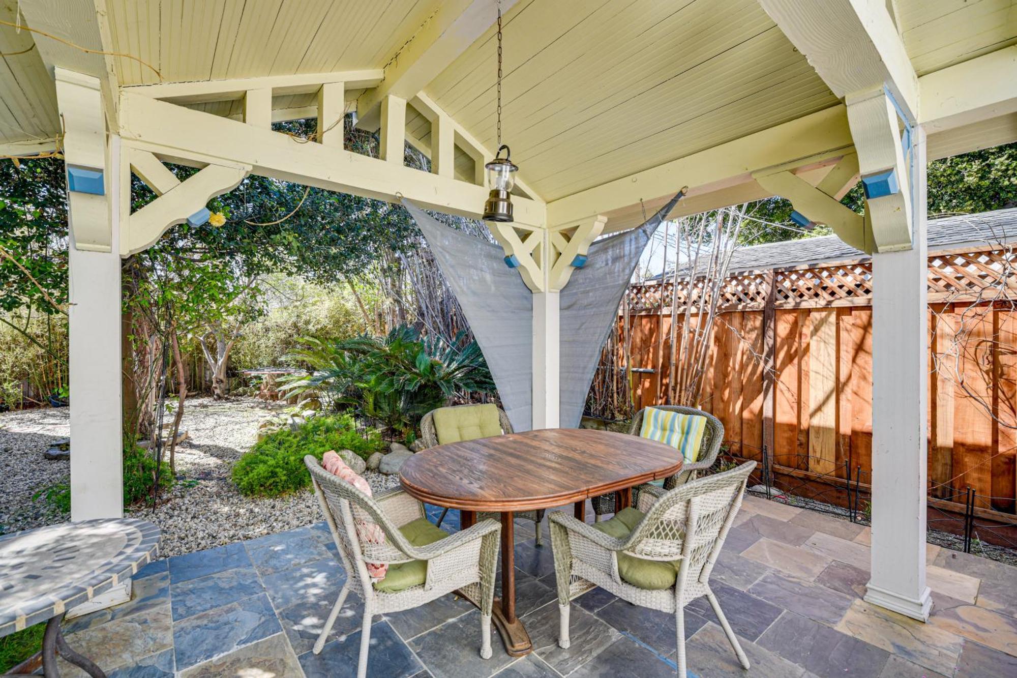 Holiday home 6 Blocks To Sjsu Cozy With Deck And Koi Pond San Jose