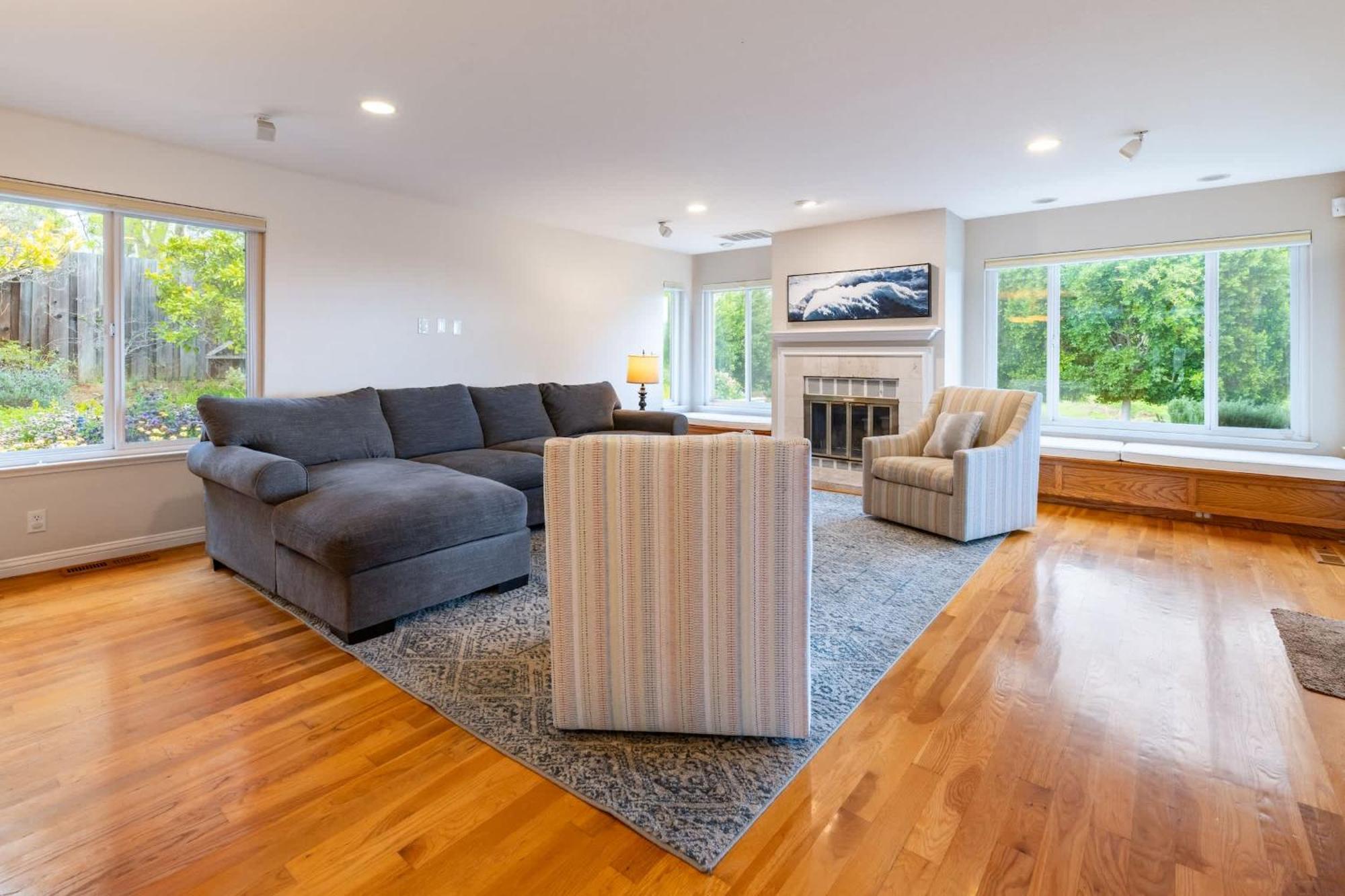 Luxury 5br Retreat With Pool Fire Pit & Valley Views