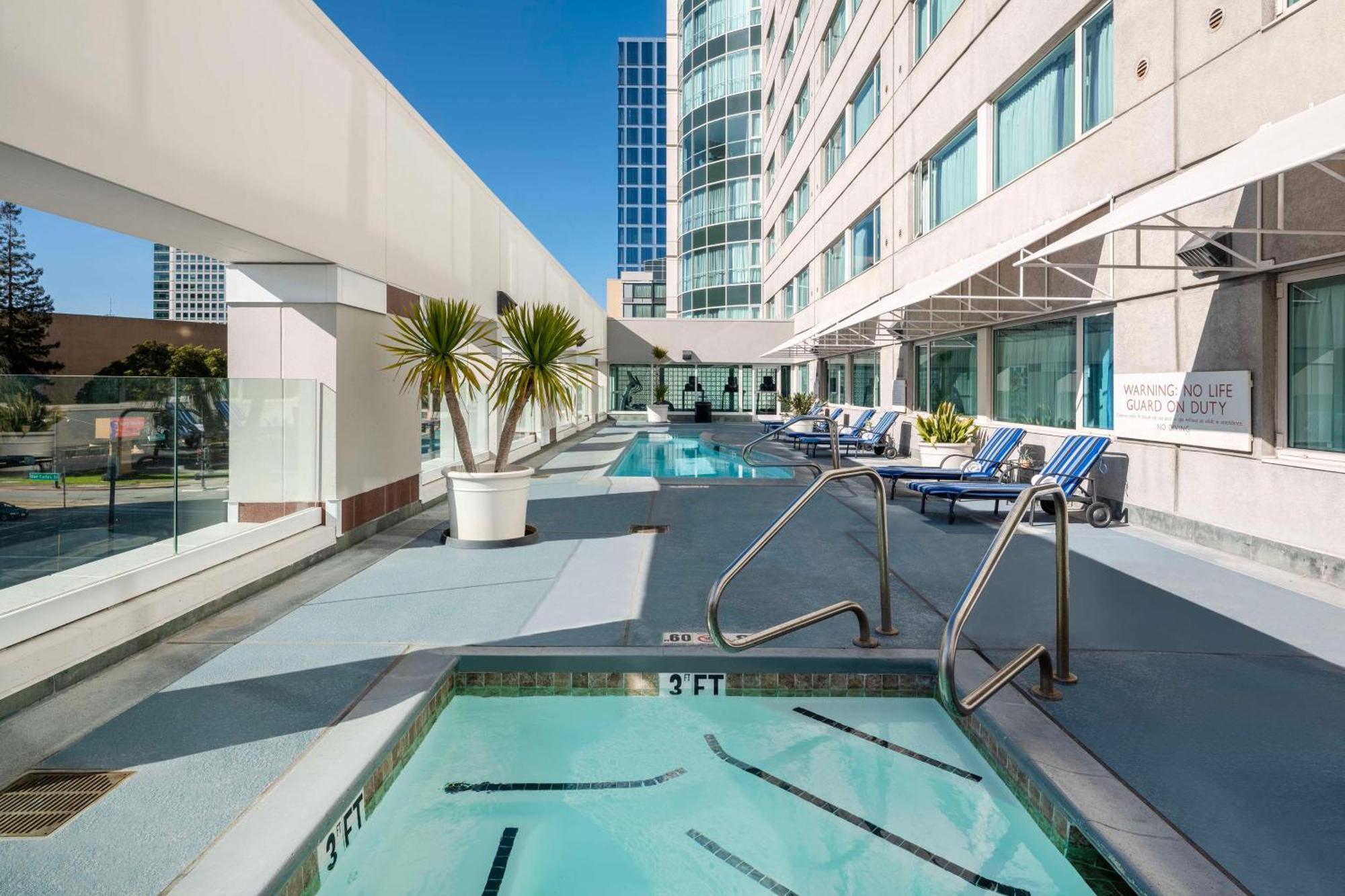 Hilton 4*