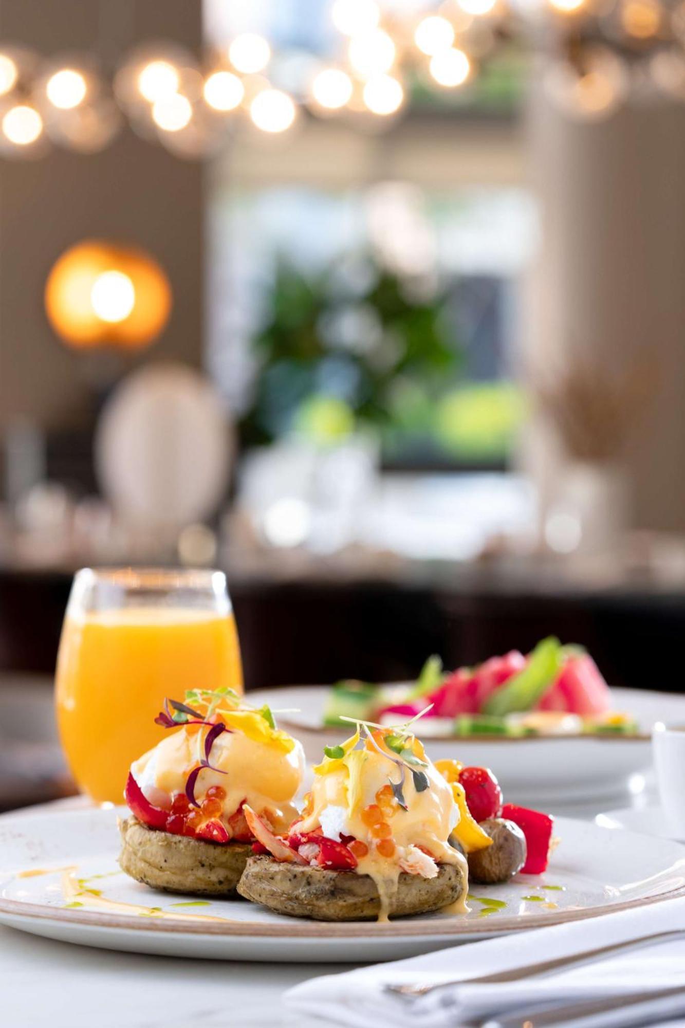 Signia By Hilton 5*