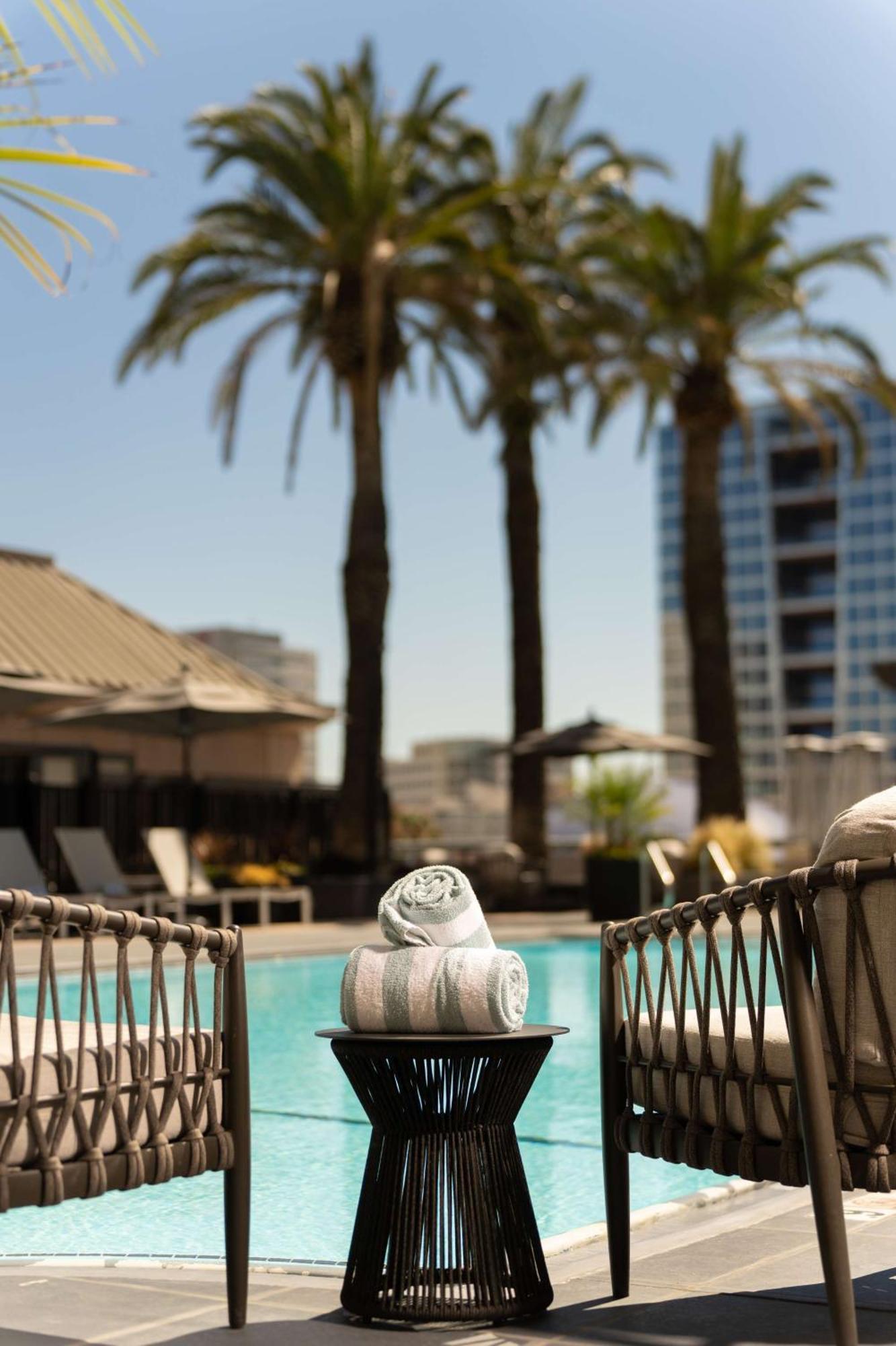 Signia By Hilton 5*