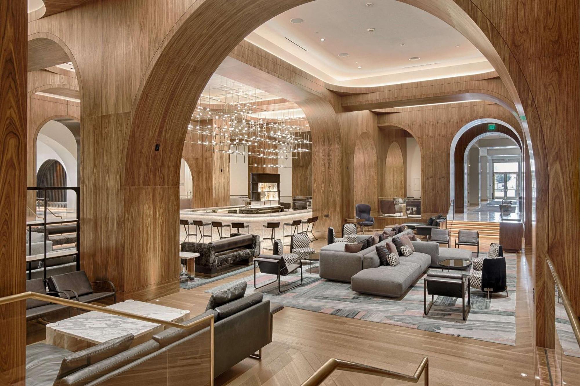 Signia By Hilton 5*