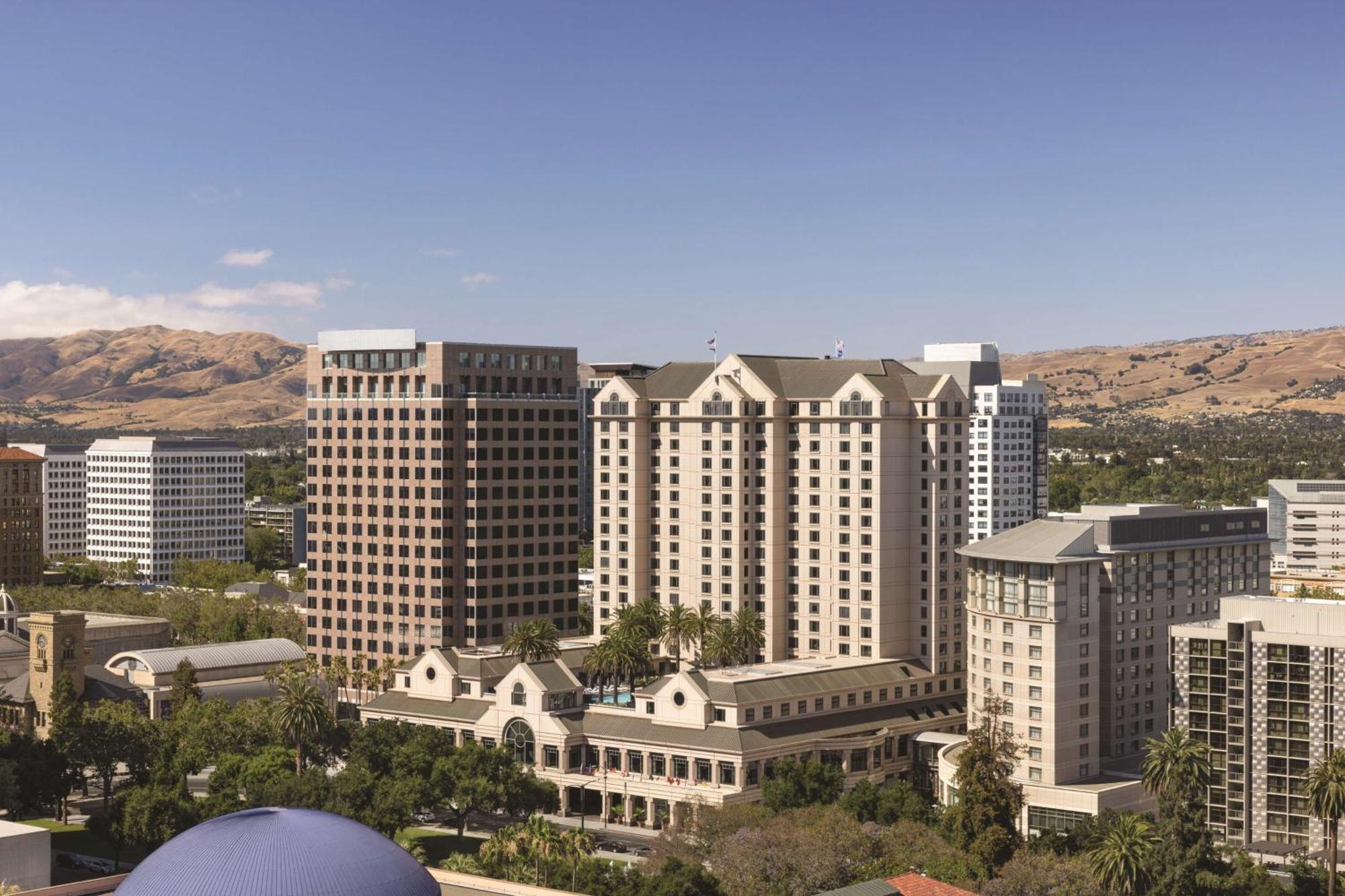 Signia By Hilton Hotel 5*
