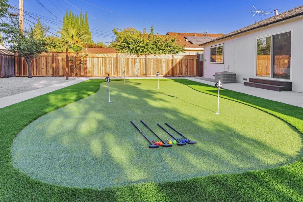 Holiday home Modern Cozy House With Mini Golf Near Santa Clara