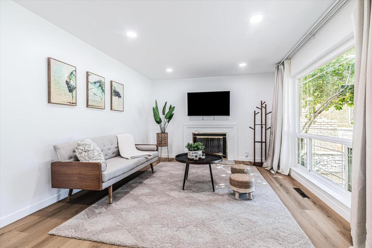 Modern Cozy House With Mini Golf Near Santa Clara Holiday home