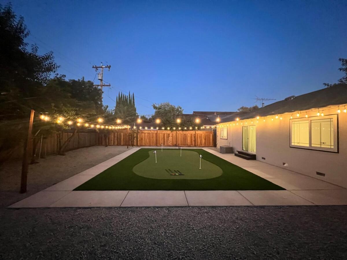 Holiday home Modern Cozy House With Mini Golf Near Santa Clara San Jose