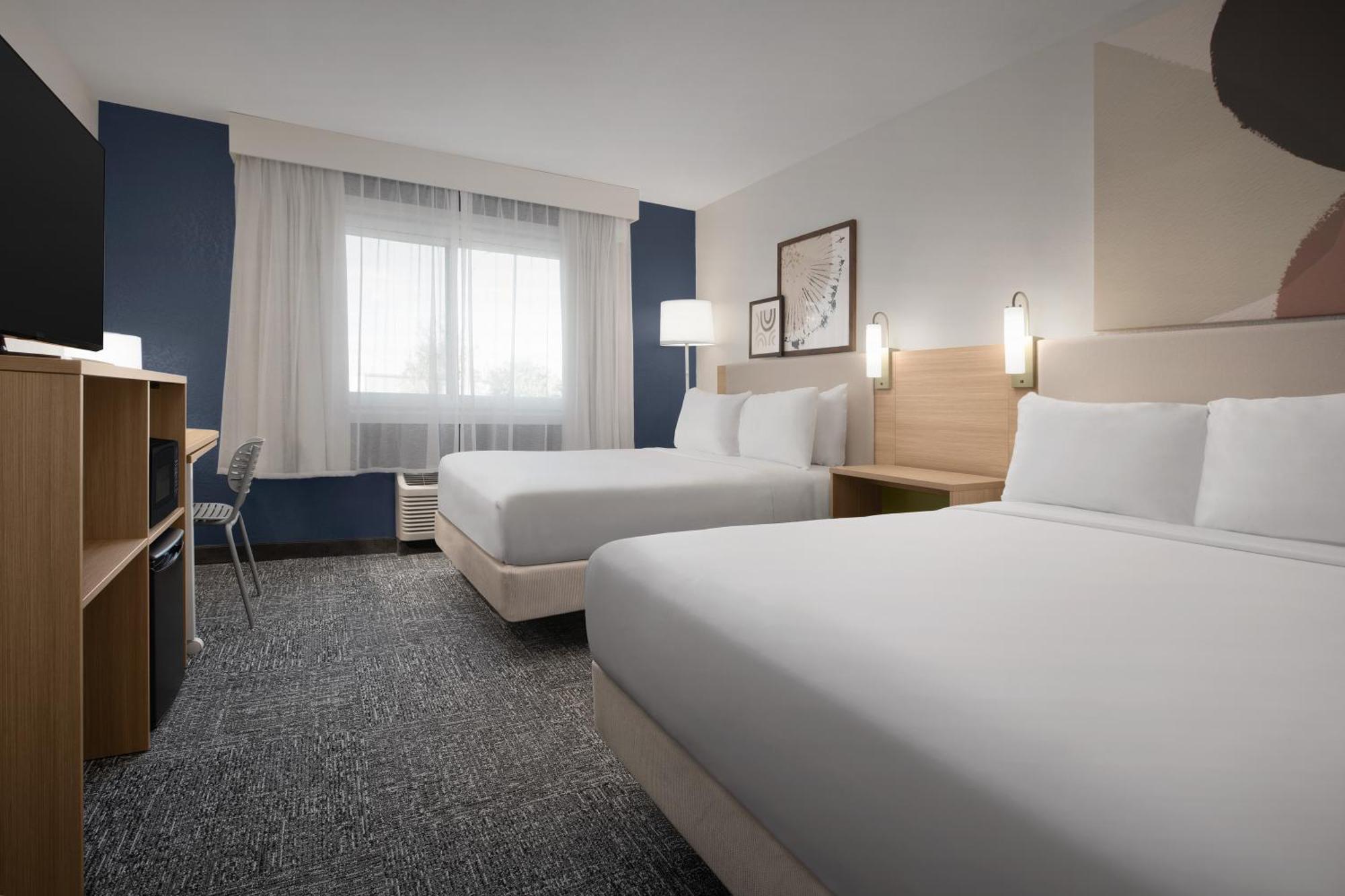 Hotel Spark By Hilton Airport 3*