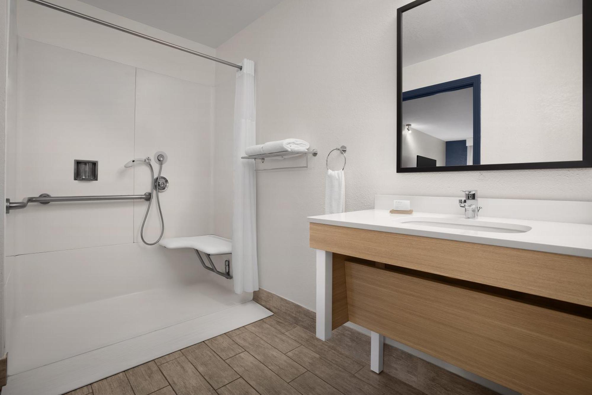 Hotel Spark By Hilton Airport San Jose