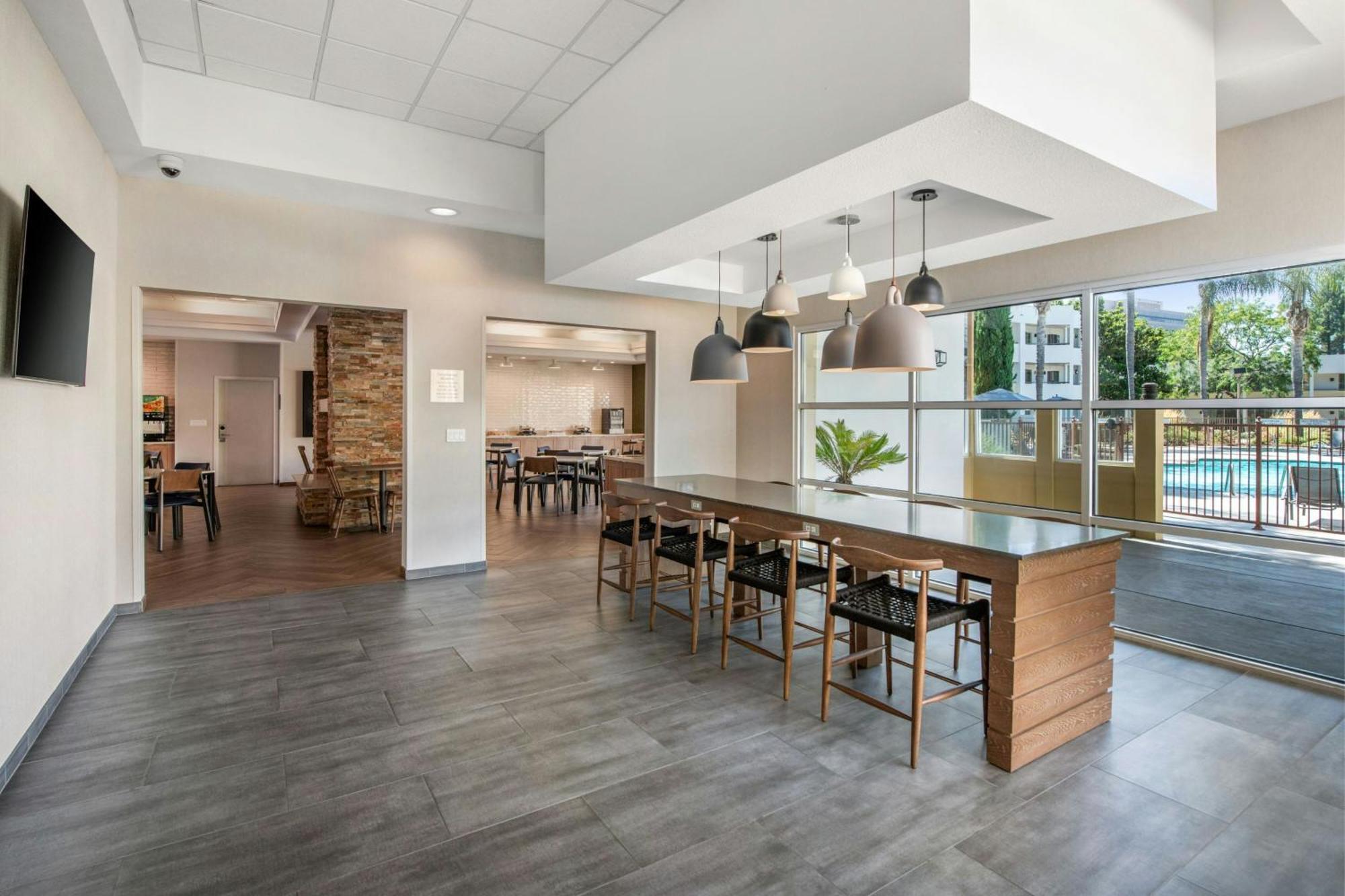 Fairfield And By Marriott Airport Hotel San Jose
