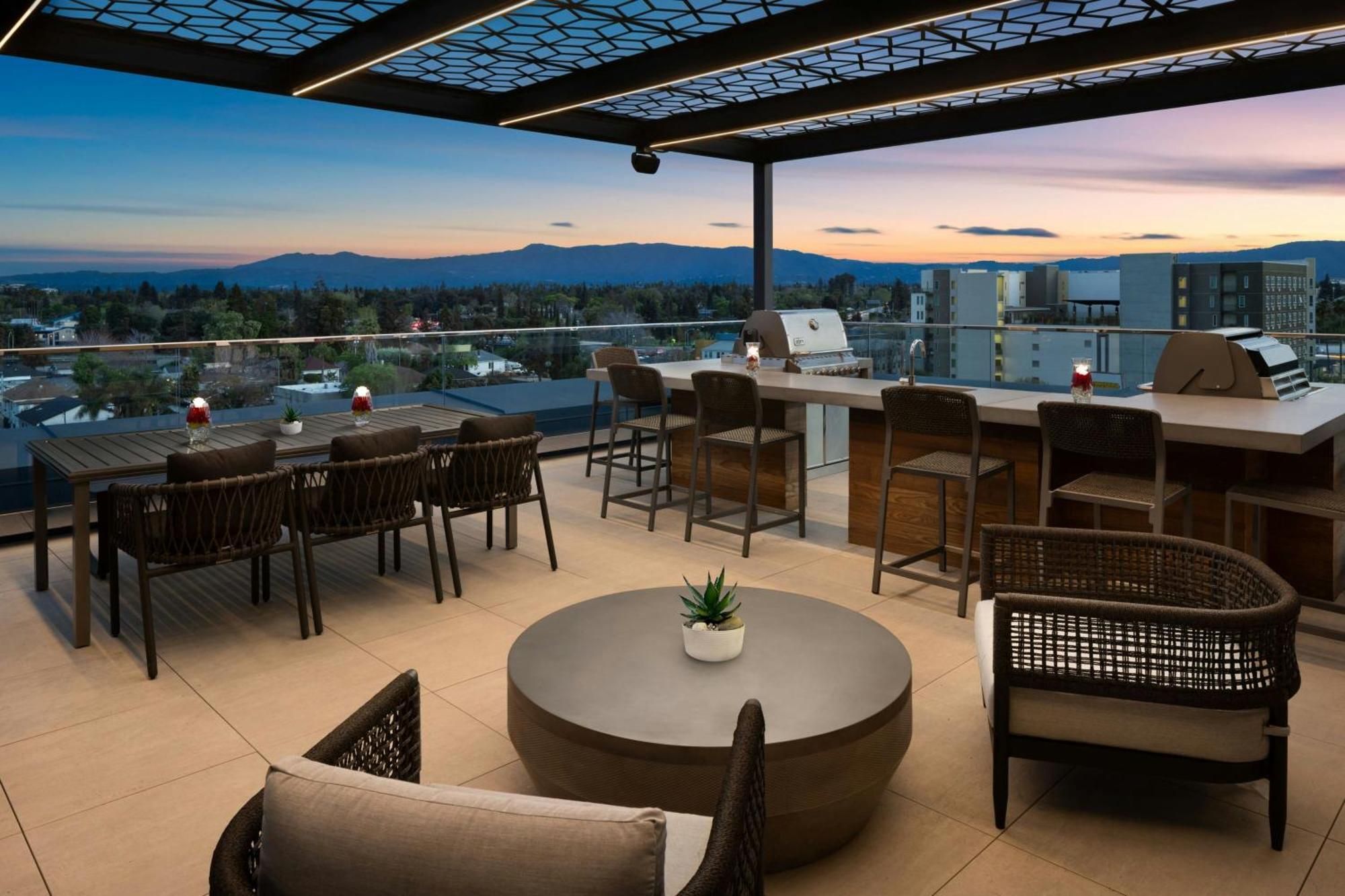 Towneplace By Marriott Downtown Hotel