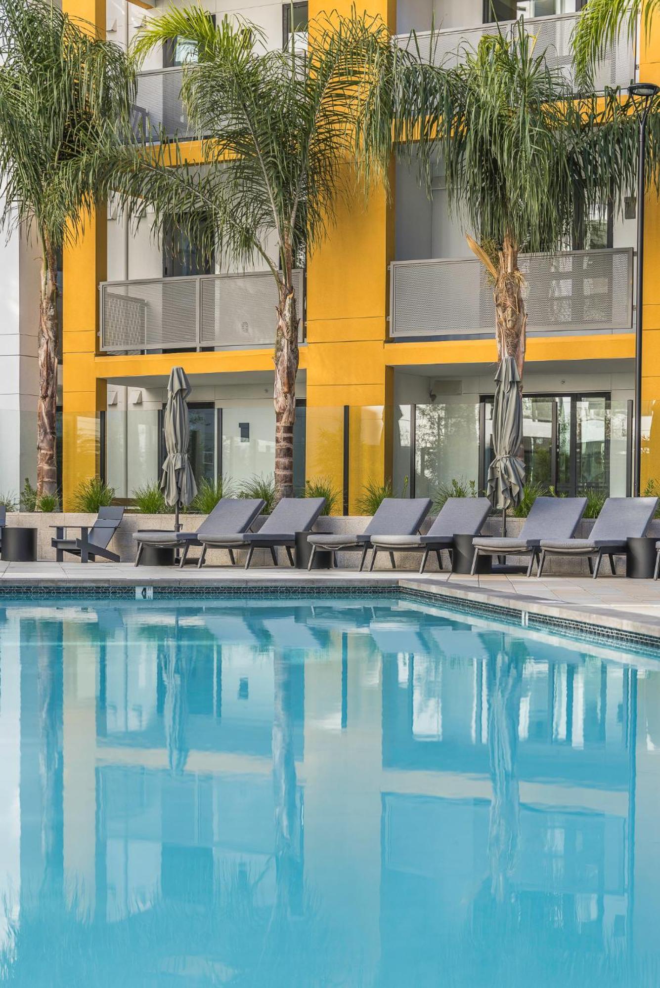 Placemakr Campbell Hotel