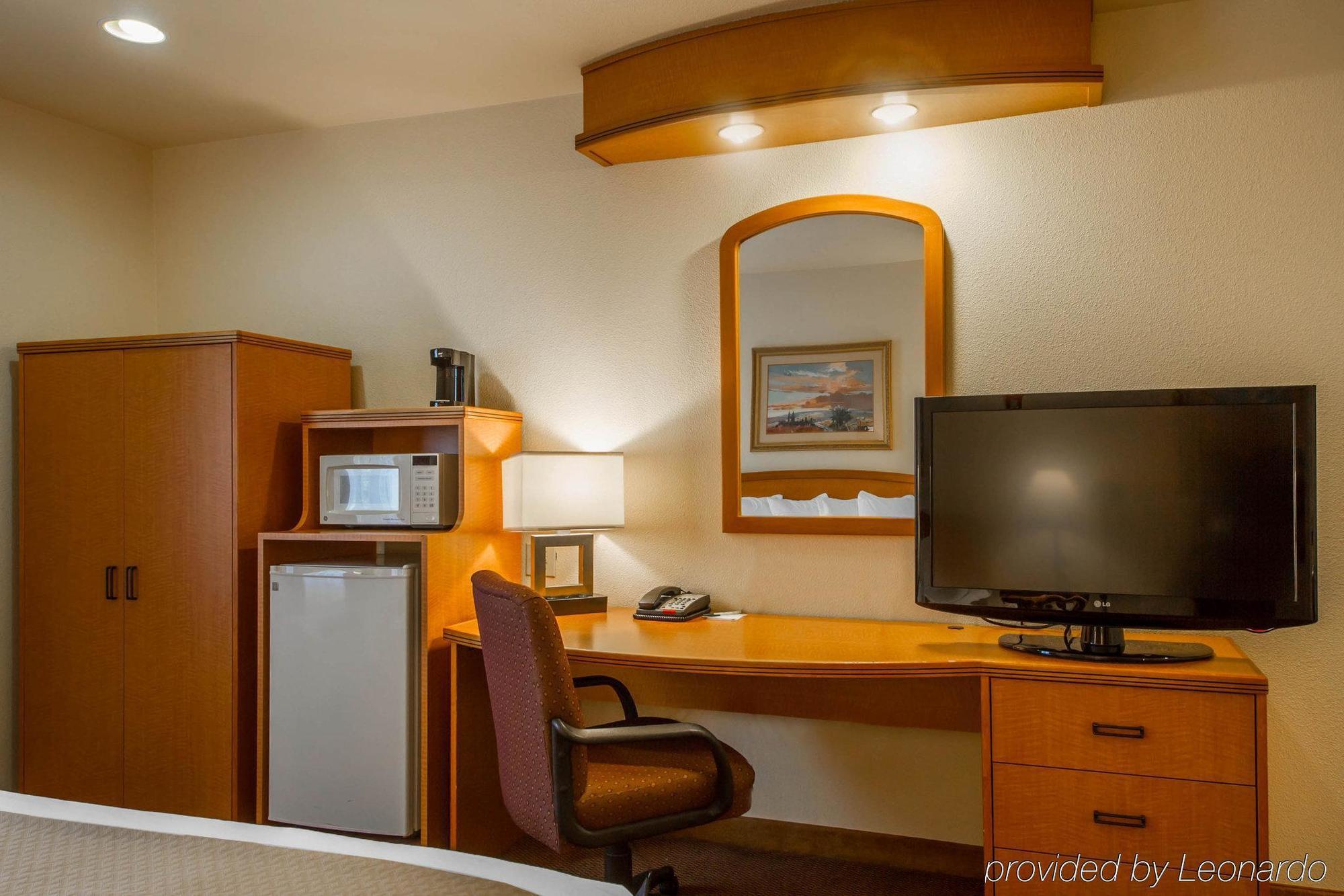 Inn Quality Airport-silicon Valley 3*