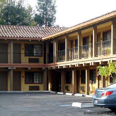 Valley Motel