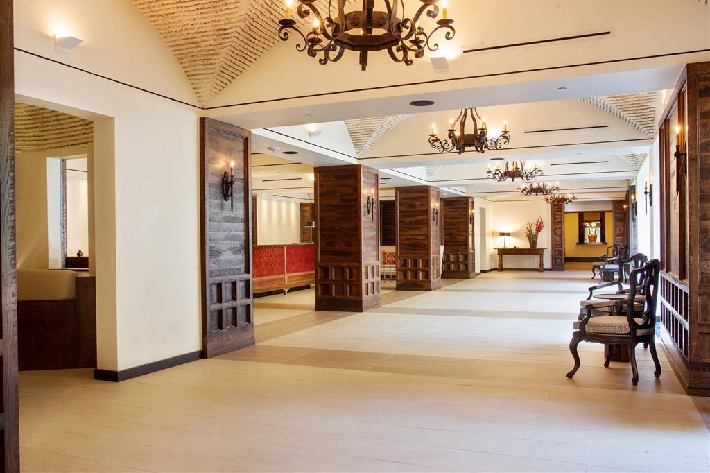 Valencia Santana Row 4* San Jose