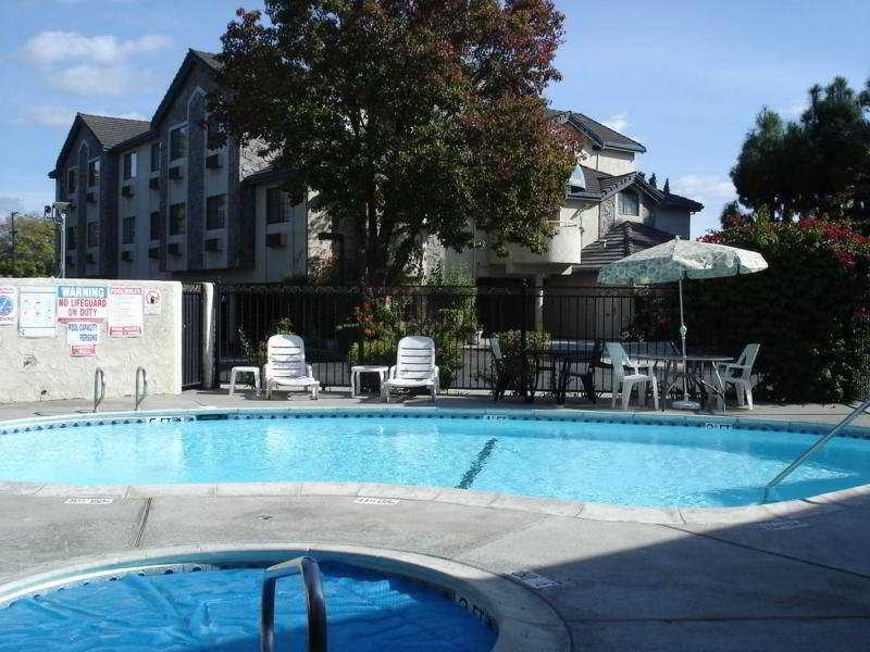 Clarion Silicon Valley 3*