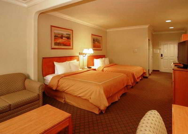 Hotel Comfort Airport