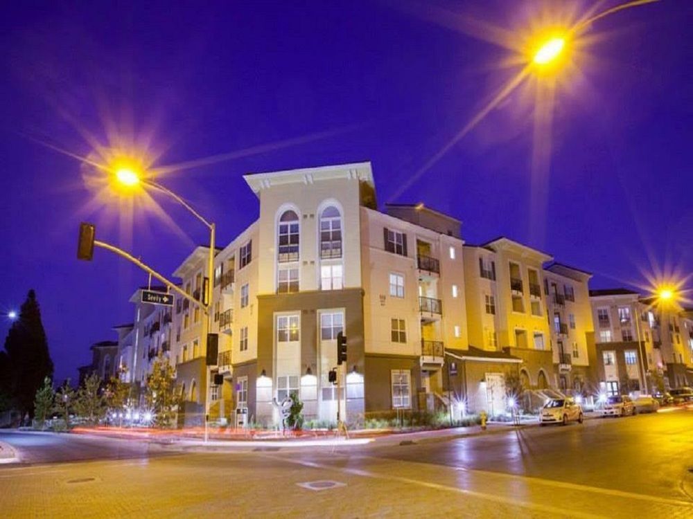 Global Luxury Suites At Epic Way * San Jose