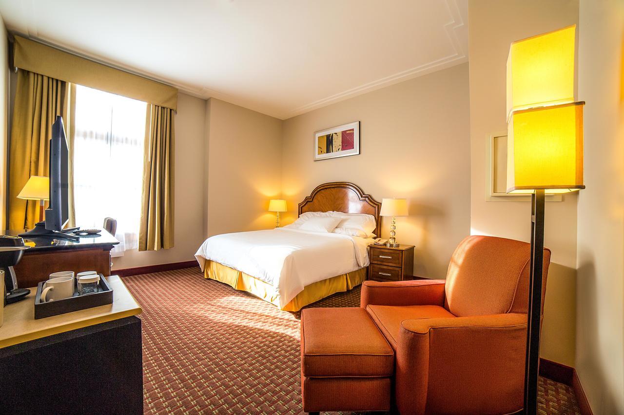 Clariana Hotel