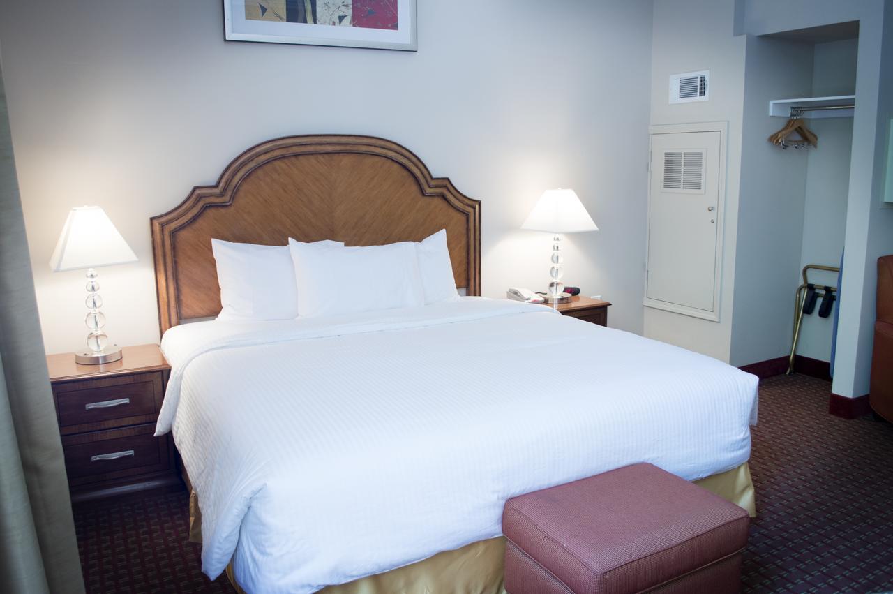 Clariana Hotel 3*