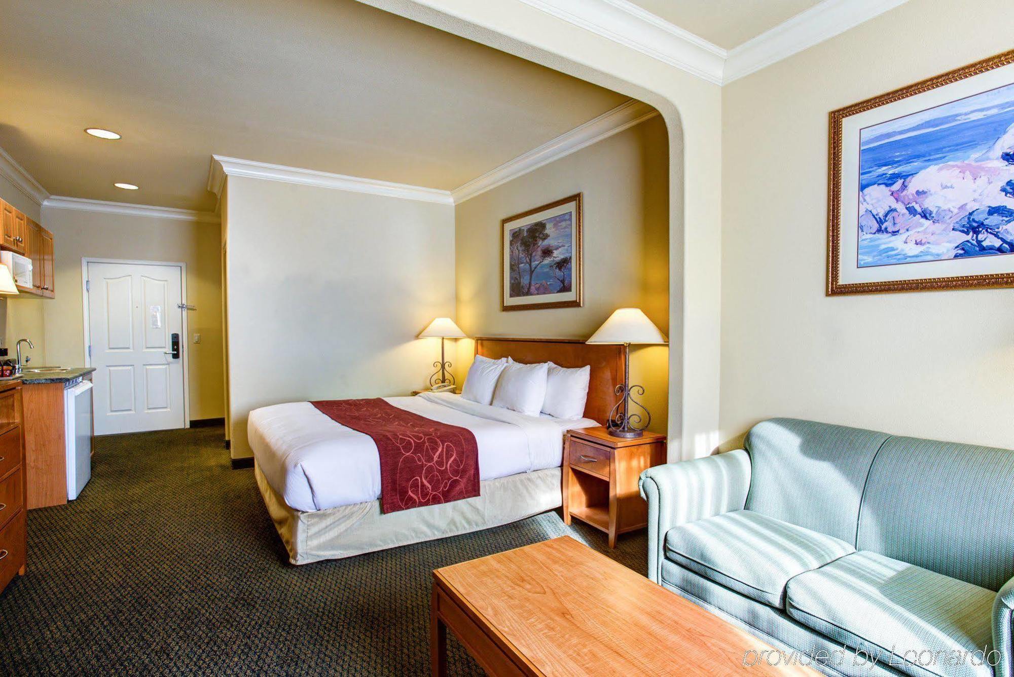 Comfort Airport Hotel 3*