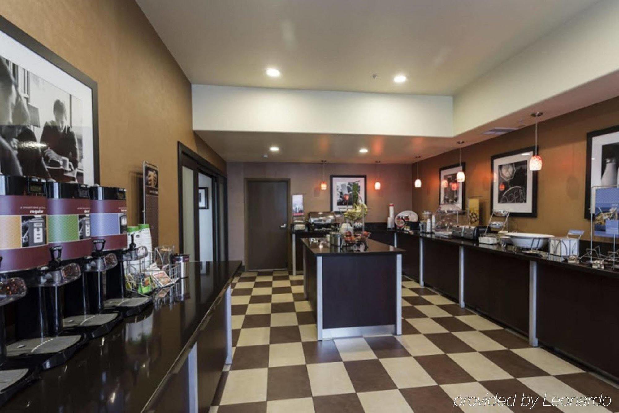 Hotel Hampton & 3*