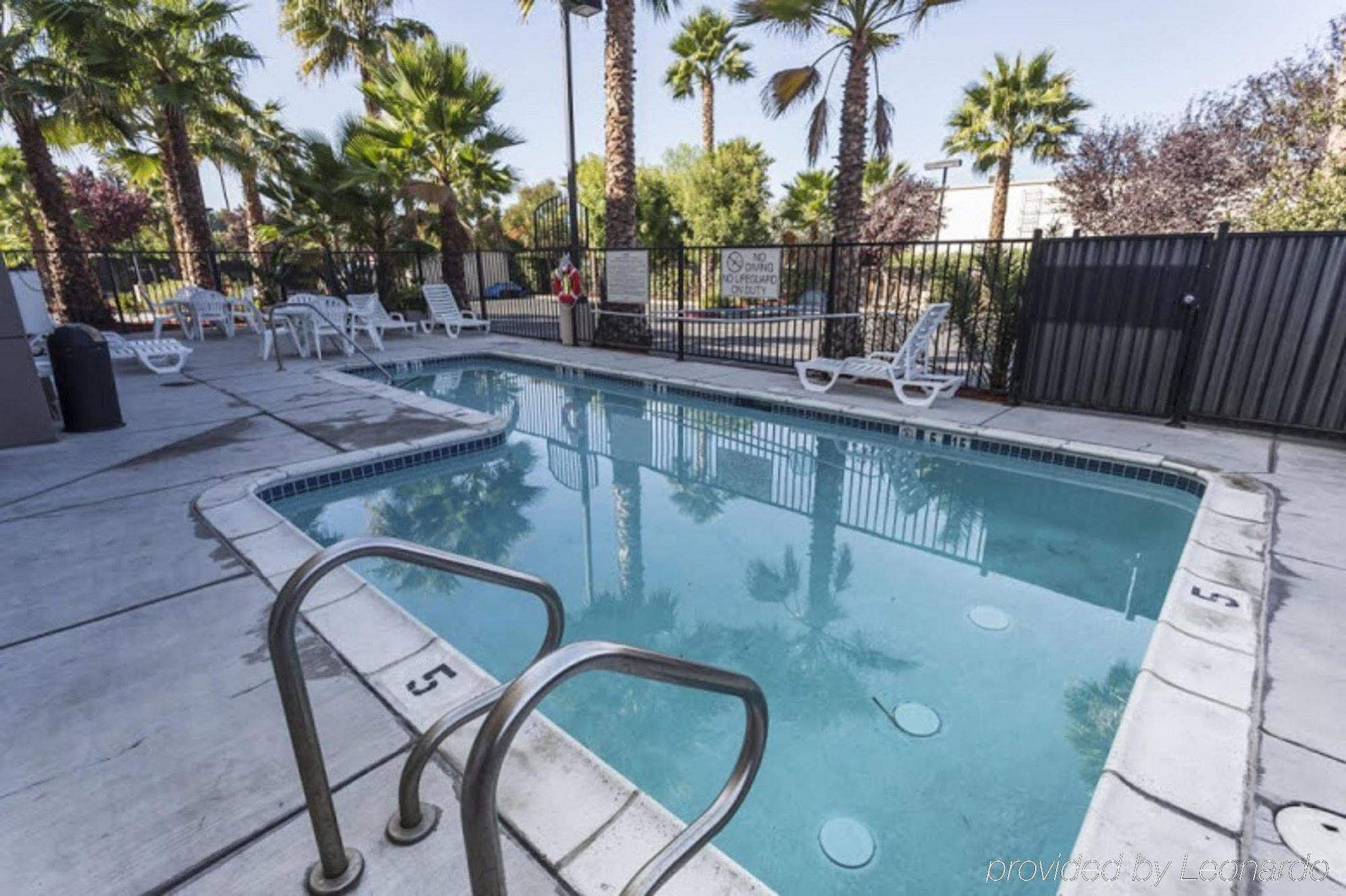 Hampton & Hotel San Jose