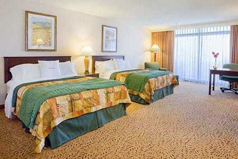 Doubletree By Hilton Hotel