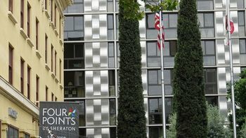 Four Points By Sheraton Downtown 3*