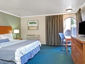 Hotel Days By Wyndham Convention Center