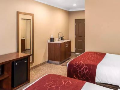 Comfort Airport Hotel 3*