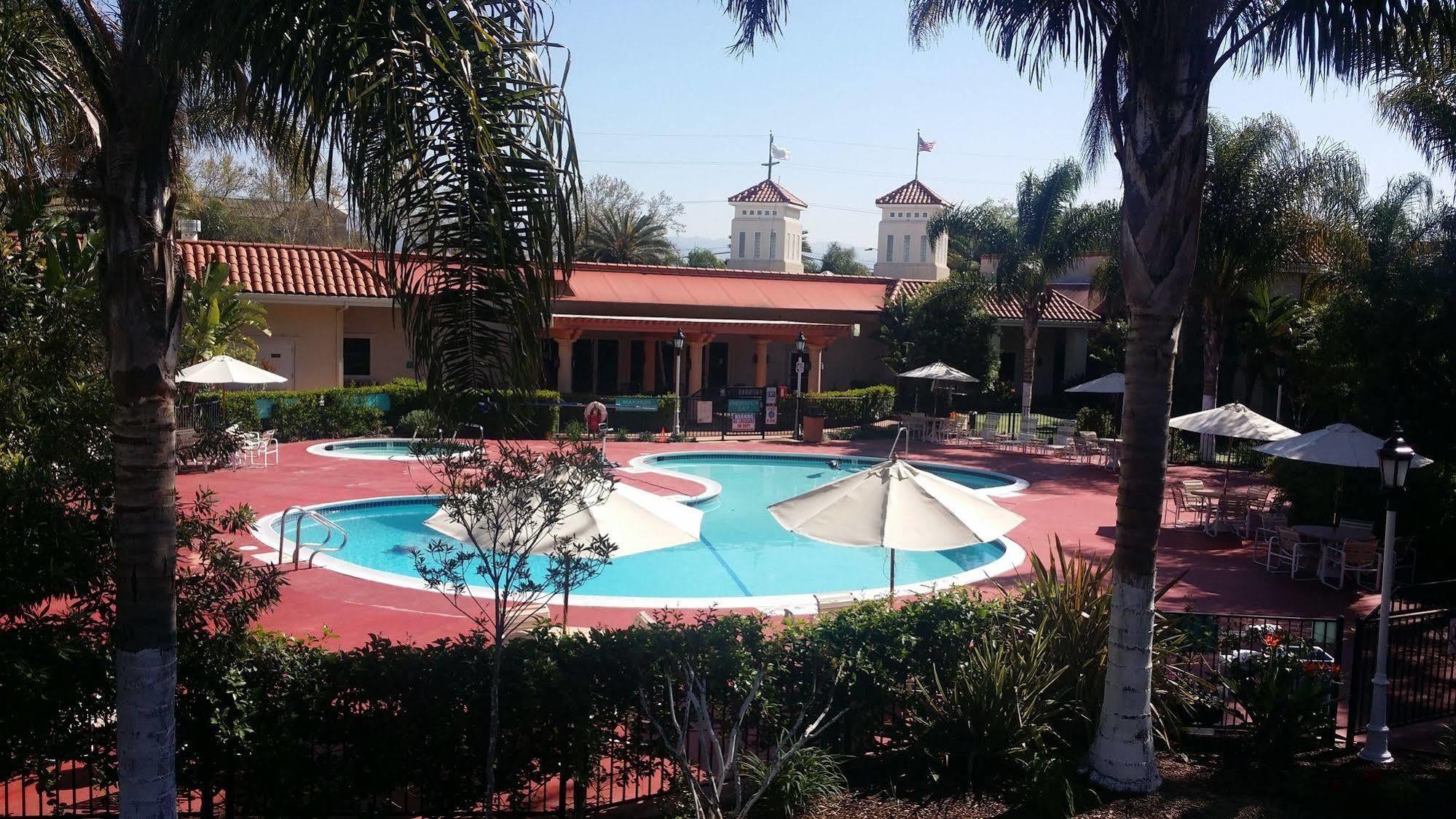 Wyndham Garden Airport Hotel