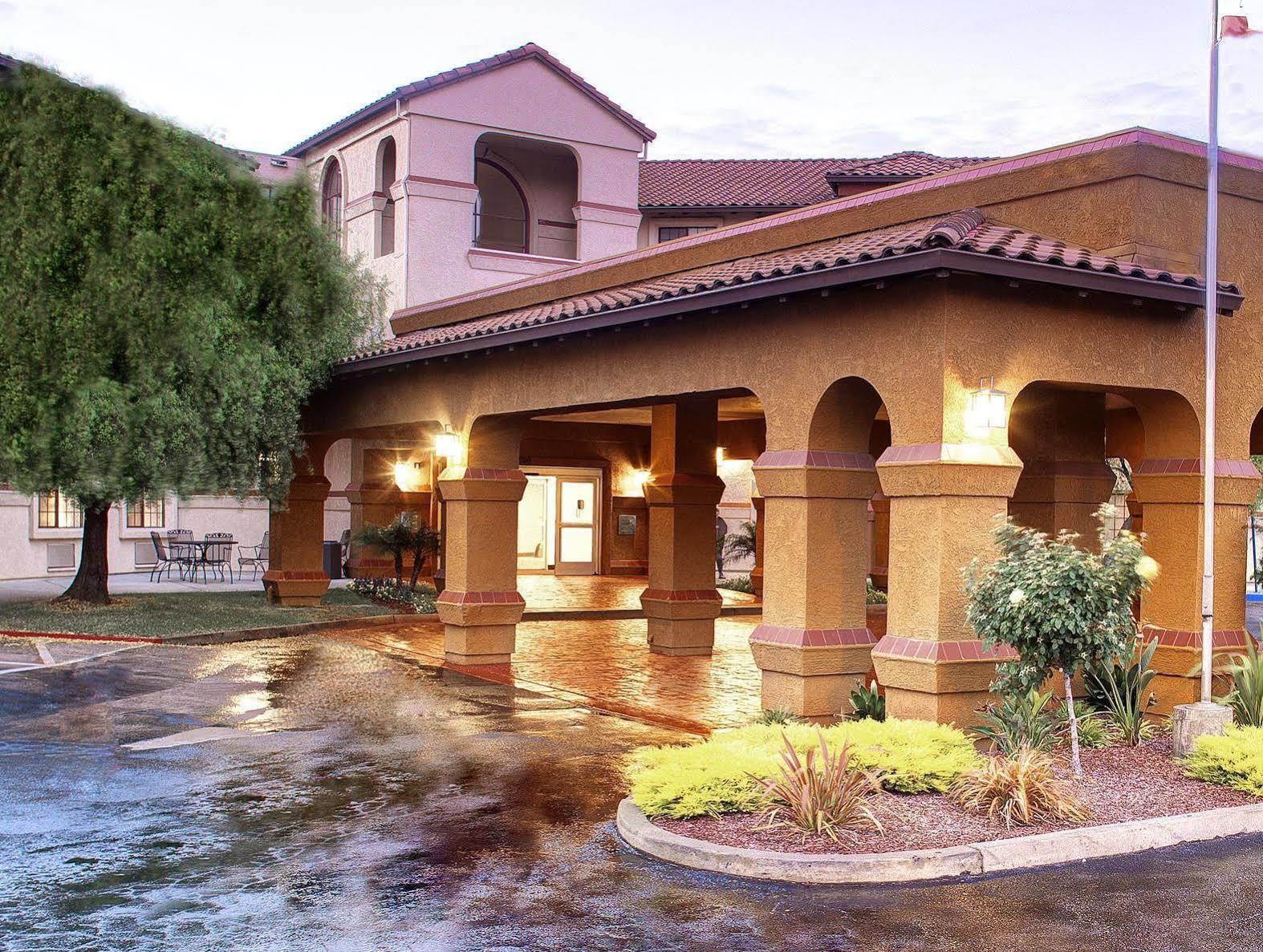 Wyndham Garden Silicon Valley 3*