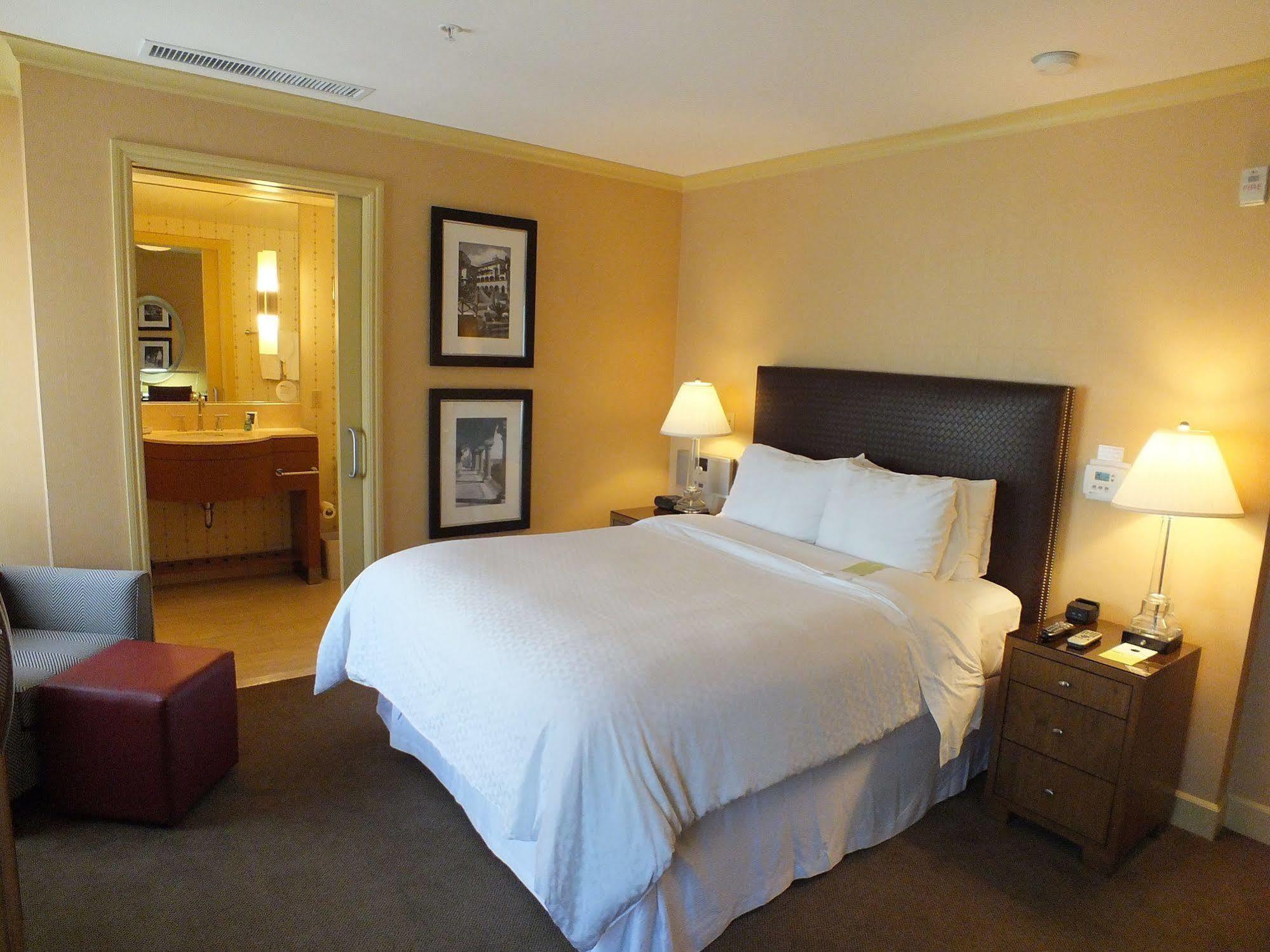 Four Points By Sheraton Downtown Hotel São José