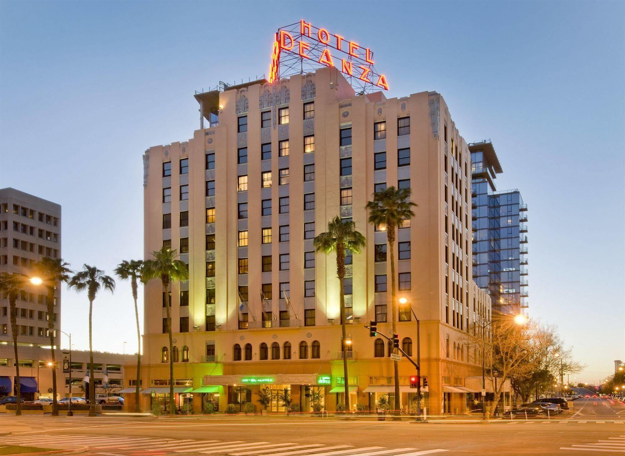 Hotel De Anza 4*