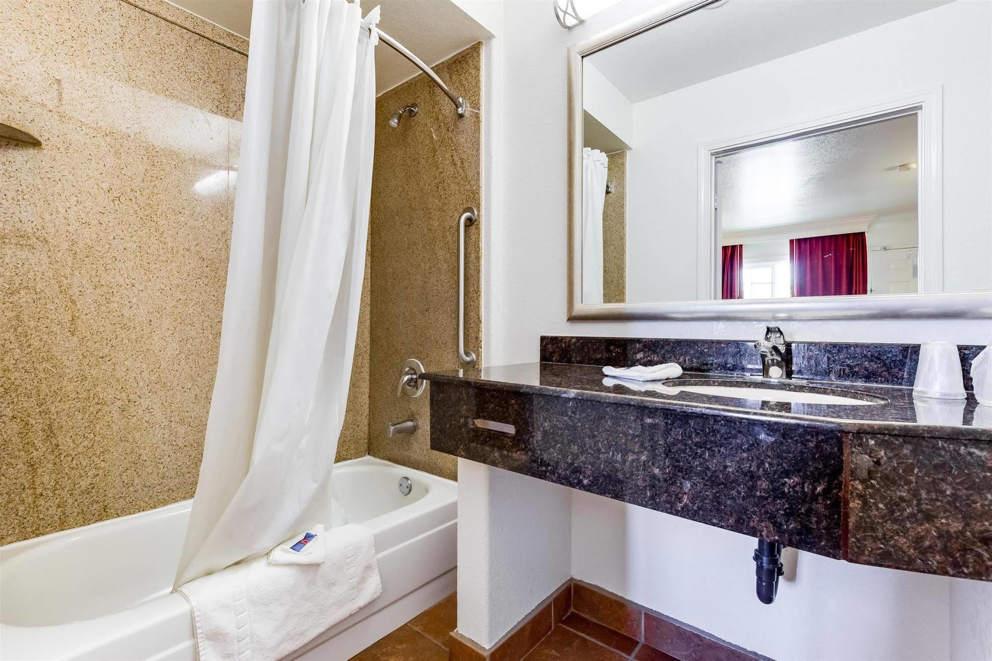 Hotel 6-san Jose, Ca - Convention Center 2*