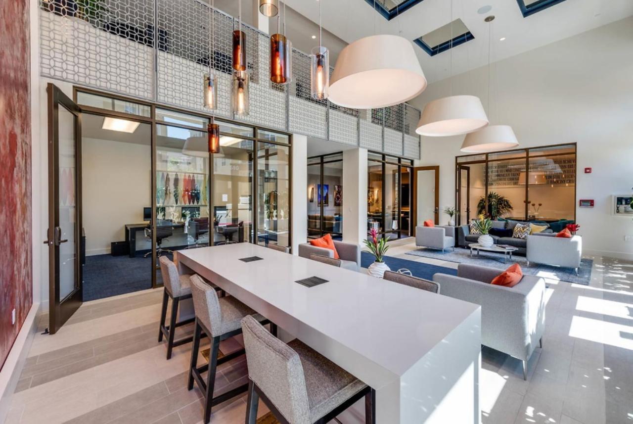 Global Luxury Suites At Epic Way Apartment *