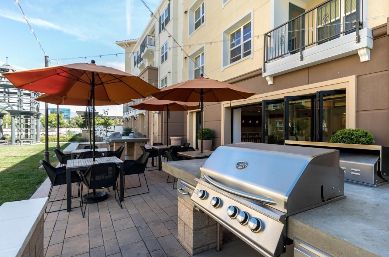 Global Luxury Suites At Epic Way