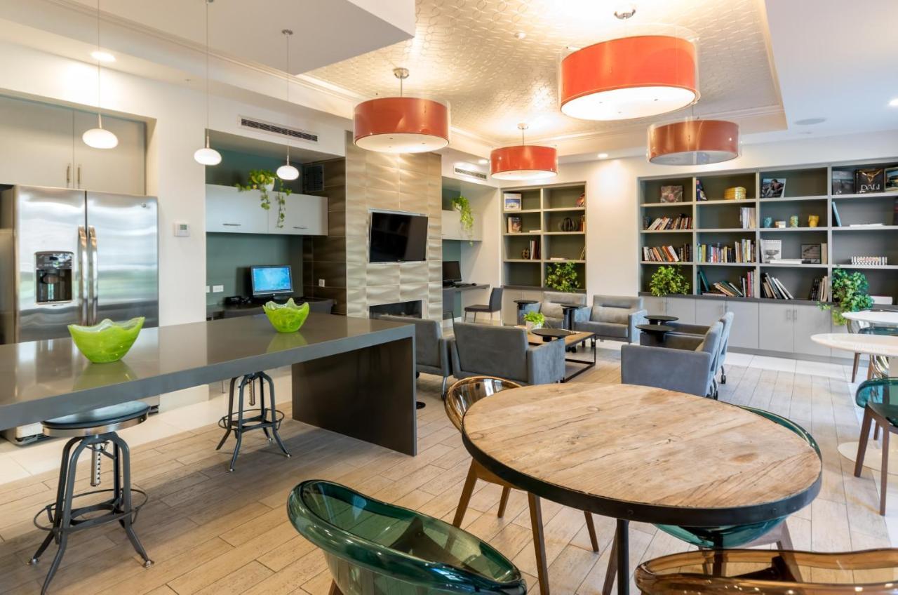 Global Luxury Suites At Epic Way * San Jose
