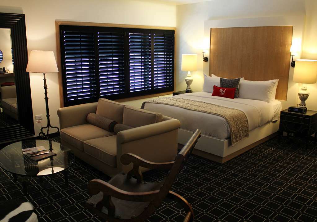 Hotel Valencia Santana Row 4*