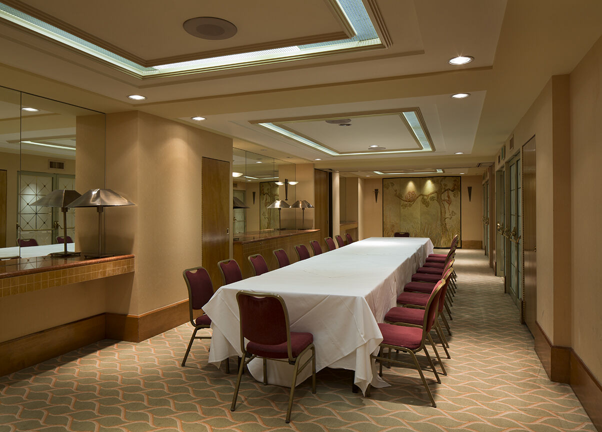 De Anza Hotel 4*