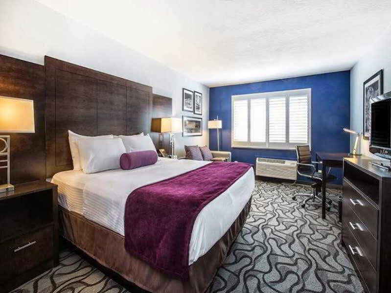 Hotel Spark By Hilton Airport 3*