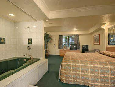 Hotel Rose Garden - Airport San Jose