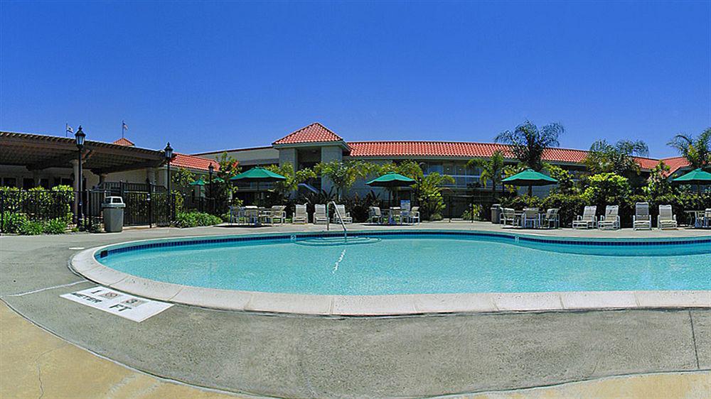 Wyndham Garden Airport Hotel