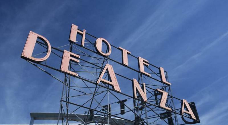 De Anza Hotel