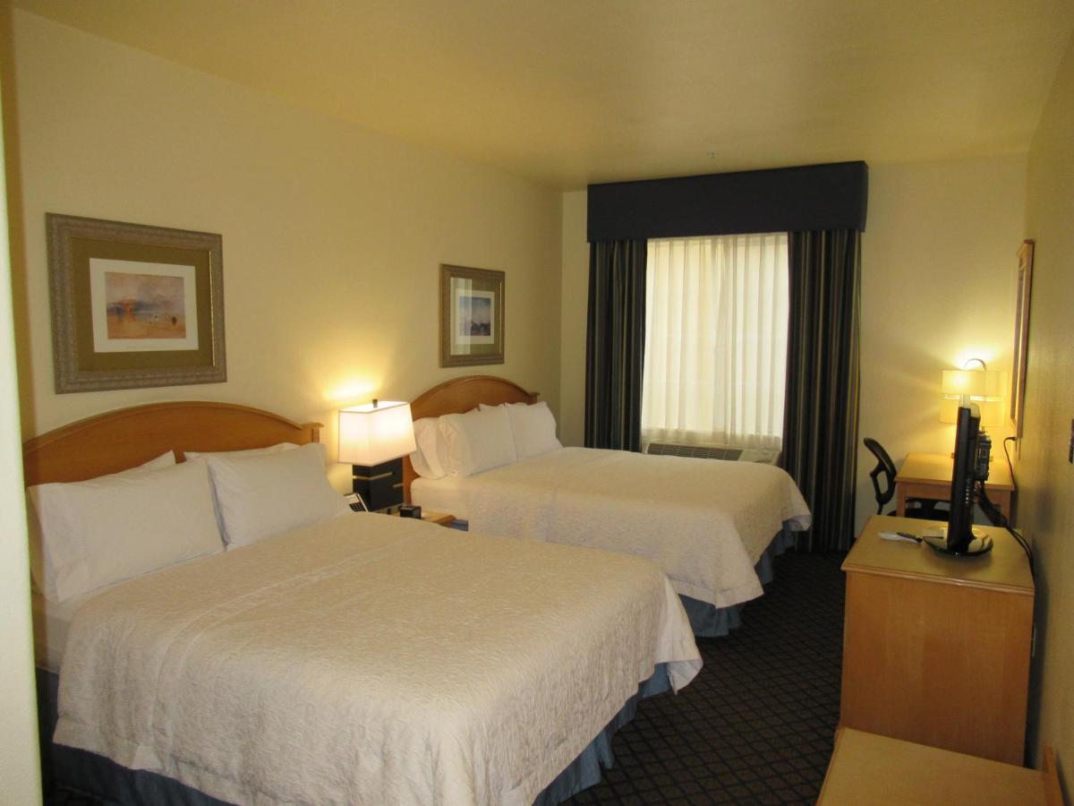 Hotel Hampton & 3*